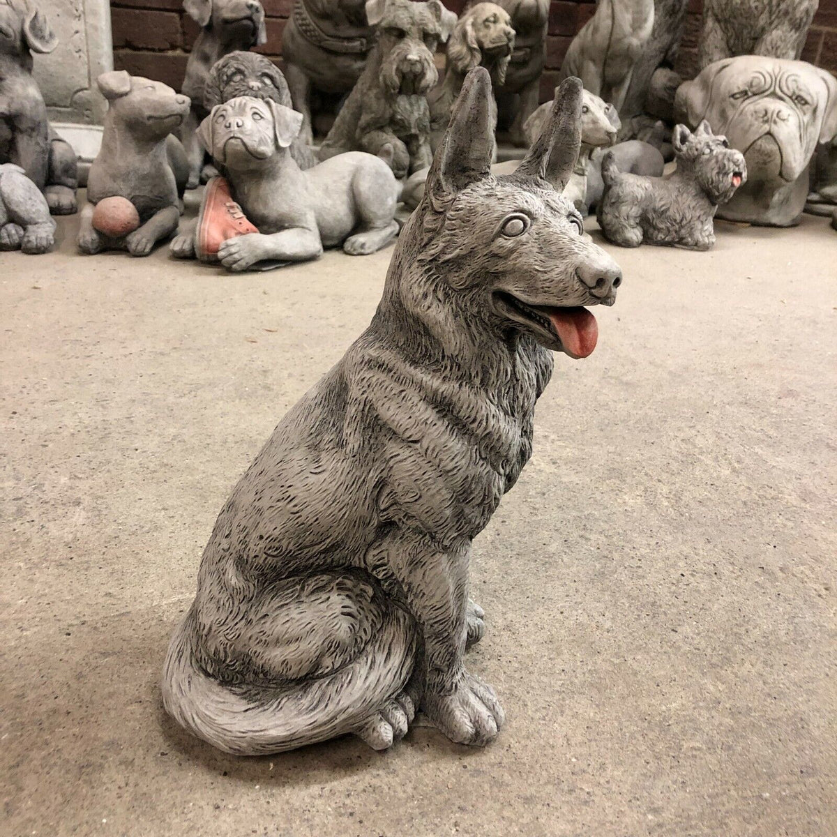 Alsatian Dog Stone Statue - Indoor/Outdoor | Weatherproof Finish 38cm, detailed sitting German Shepherd sculpture for garden or home decor.