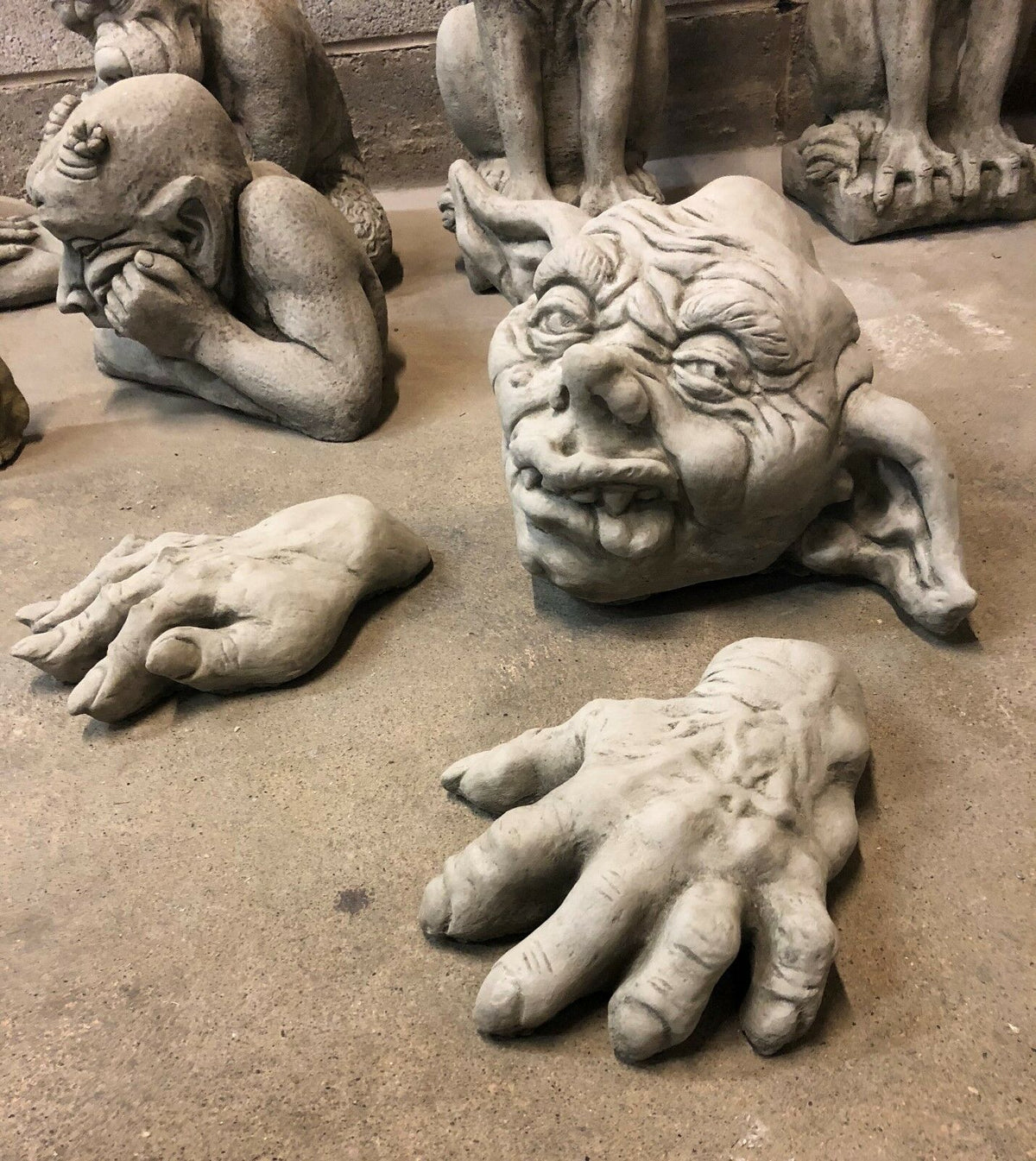 Stone Zombie Set Ornaments - Garden Decor|Limestone, Weatherproof. Horror-themed garden sculpture with detailed zombie head and hands for outdoor use.