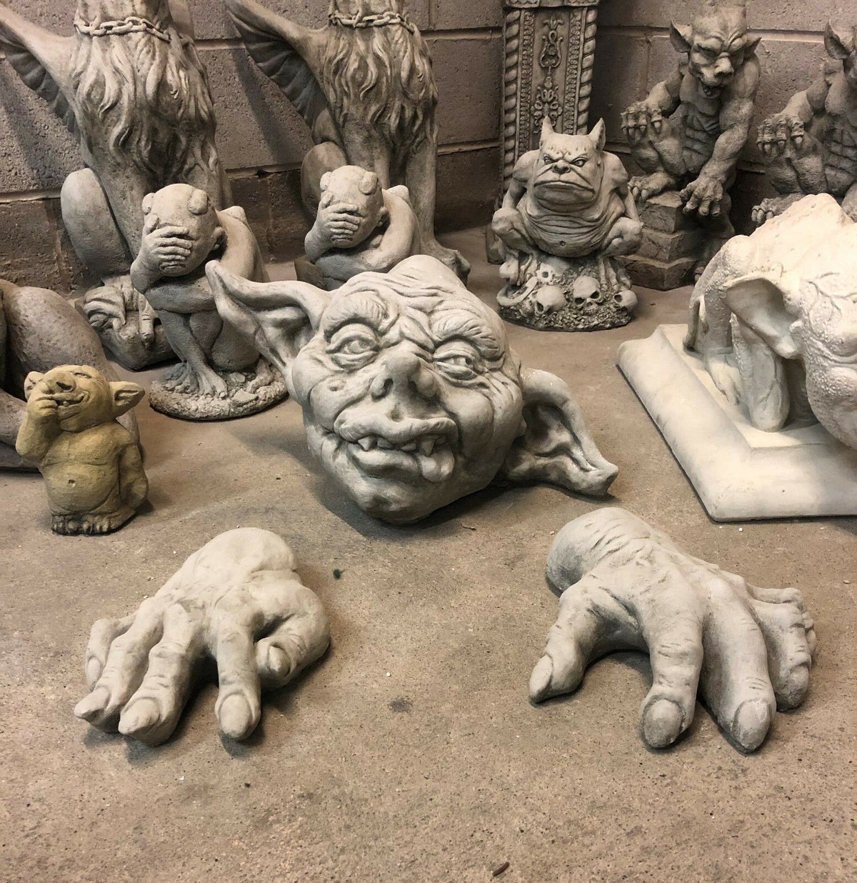 Stone Zombie Set Ornaments - Garden Decor|Limestone, Weatherproof. Includes grotesque zombie head and clawed hands, ideal for flowerbeds or lawns.