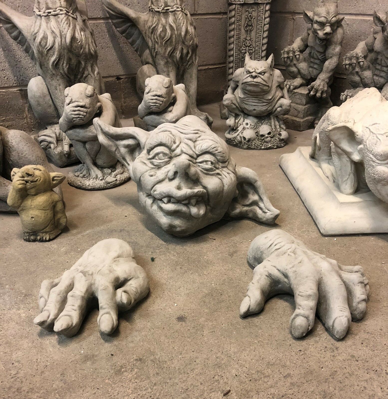 Stone Zombie Set Ornaments - Garden Decor|Limestone, Weatherproof. Includes grotesque zombie head and clawed hands, ideal for flowerbeds or lawns.